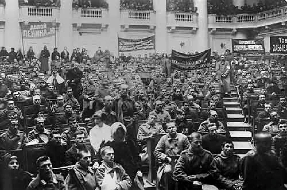 A meeting of the Petrograd Soviet in Russia on September 4, 1917.