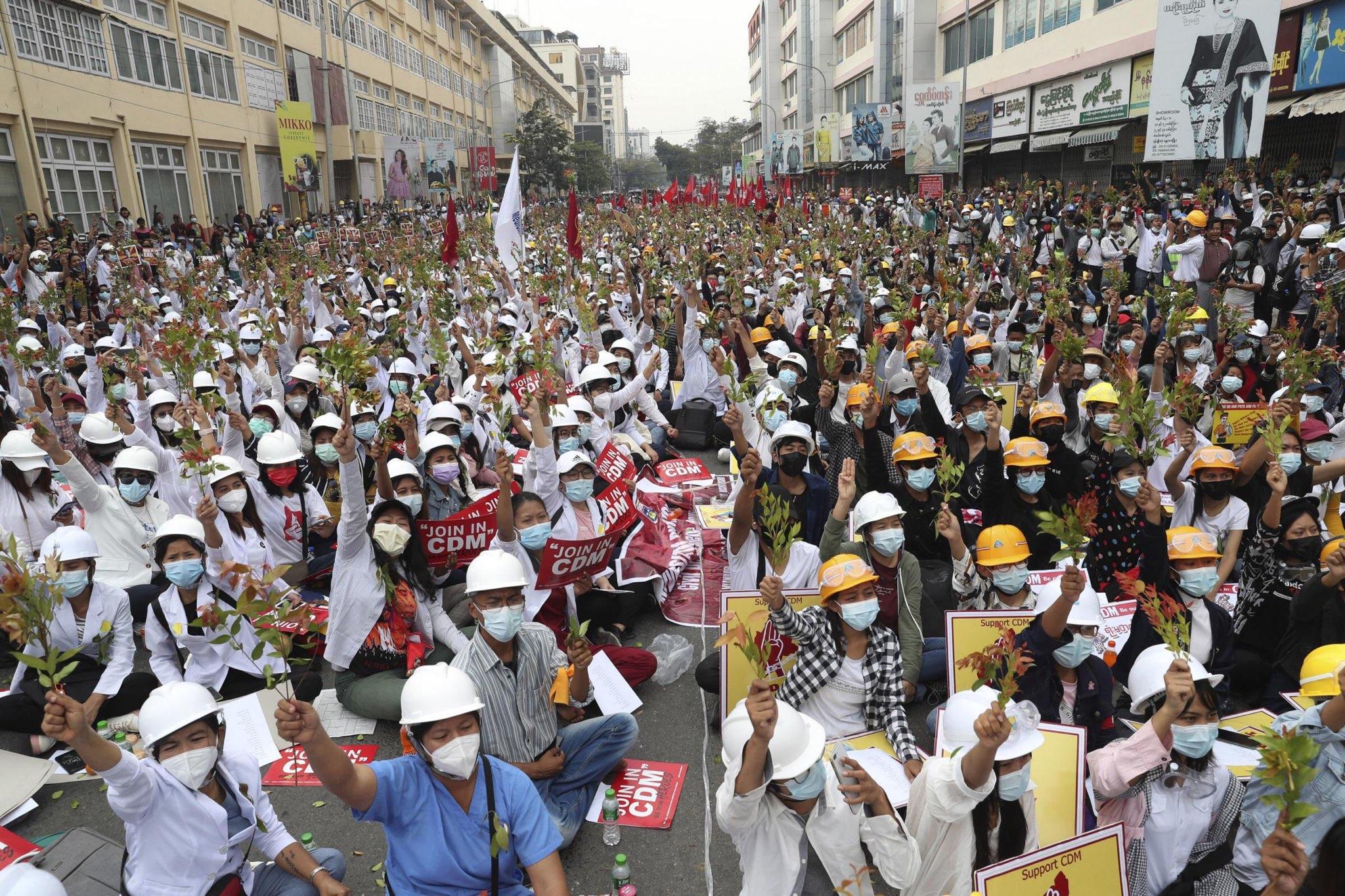 The photo depicts the general strike in Myanmar in 2021.