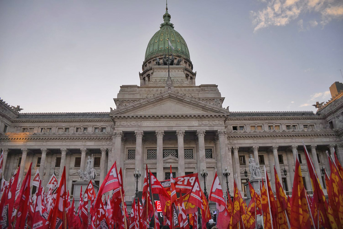 PTS flags outside the Argentinian congress