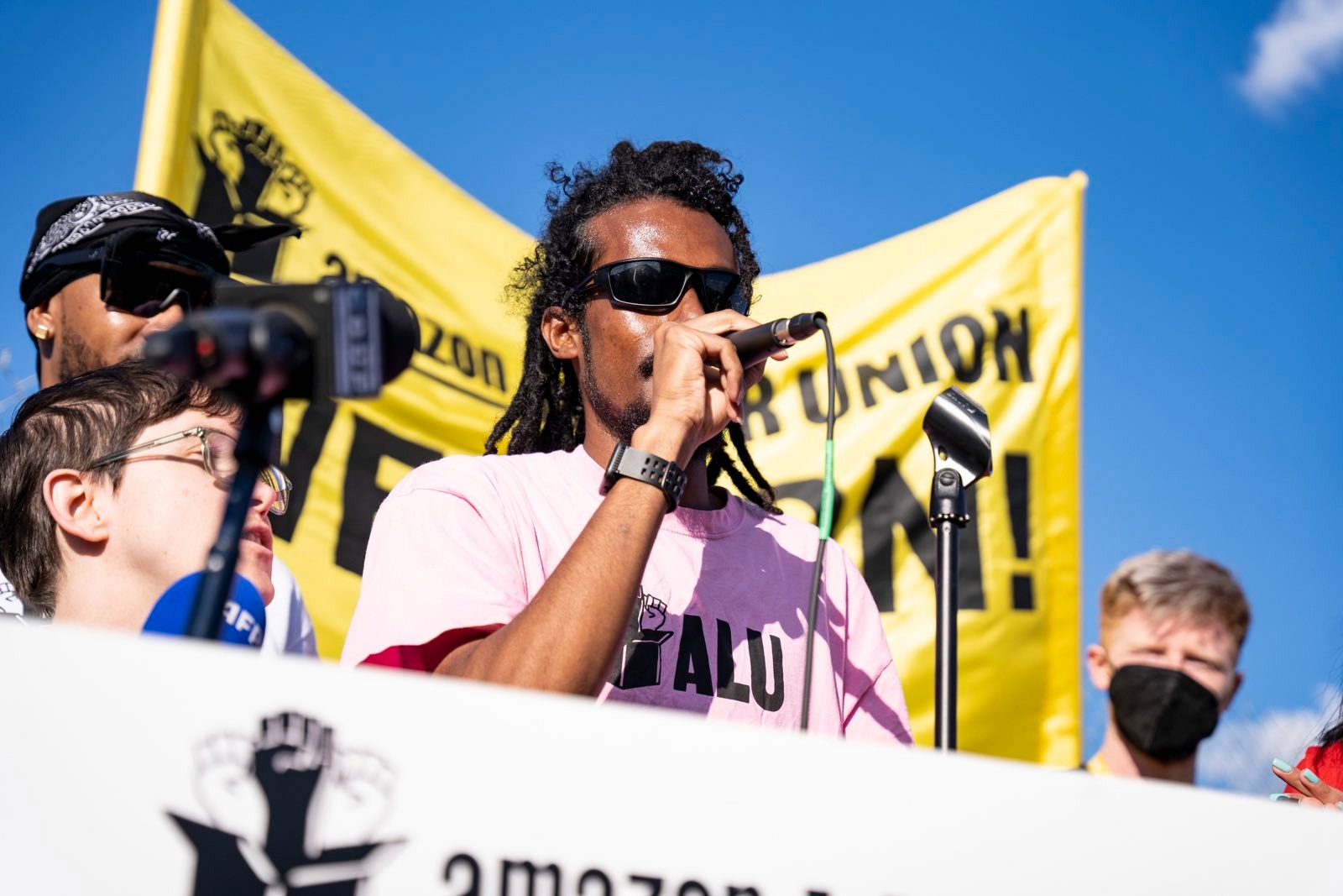 Fired Amazon worker Tristan speaking with Chris smalls and other ALU organizers