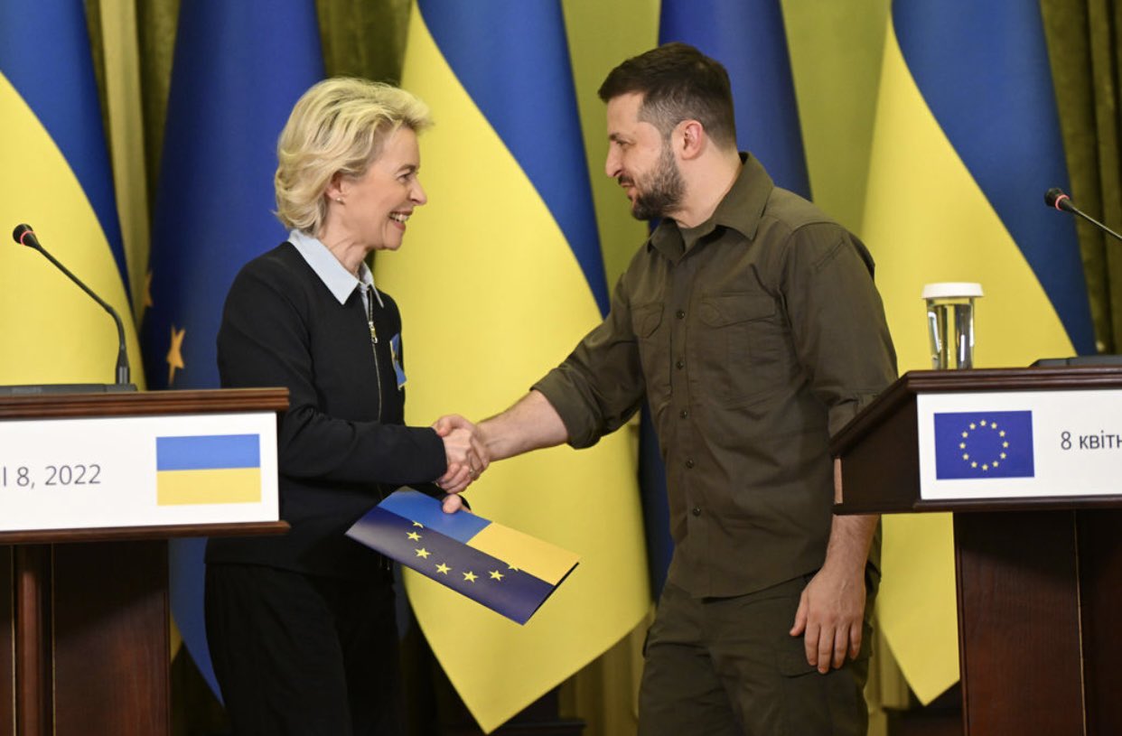 Ursula von der Leyen and Ukraine' president Zelensky. Credit: