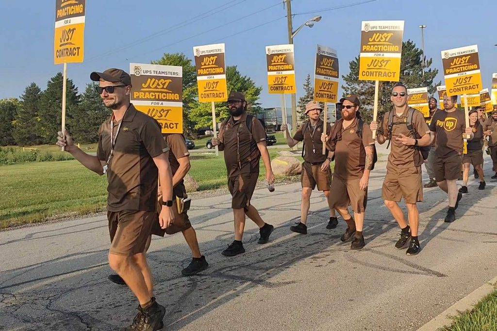 UPS workers at a practice picket.