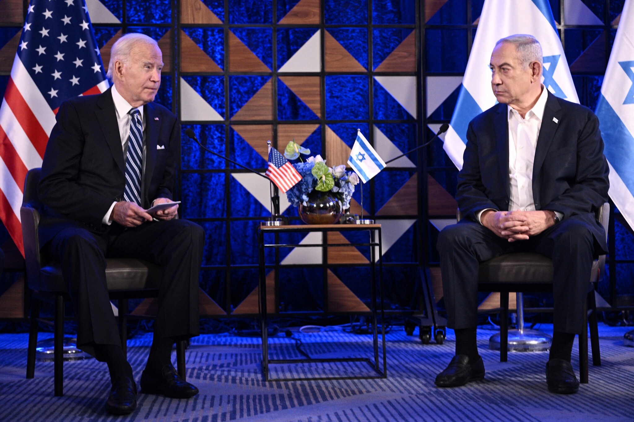 US President Joe Biden (L) meets with Israel's Prime Minister Benjamin Netanyahu in Tel Aviv on October 18, 2023.